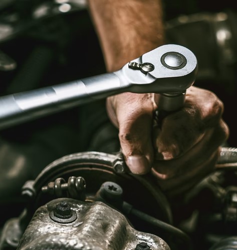  Premium Oil Change in Stony Plain: AES Mechanic Services