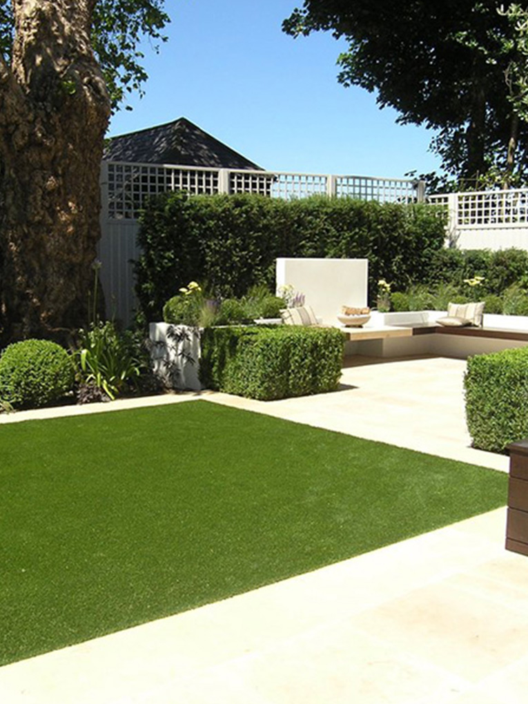  Hedging Services Melbourne | Sura Landscaping & Home improvement