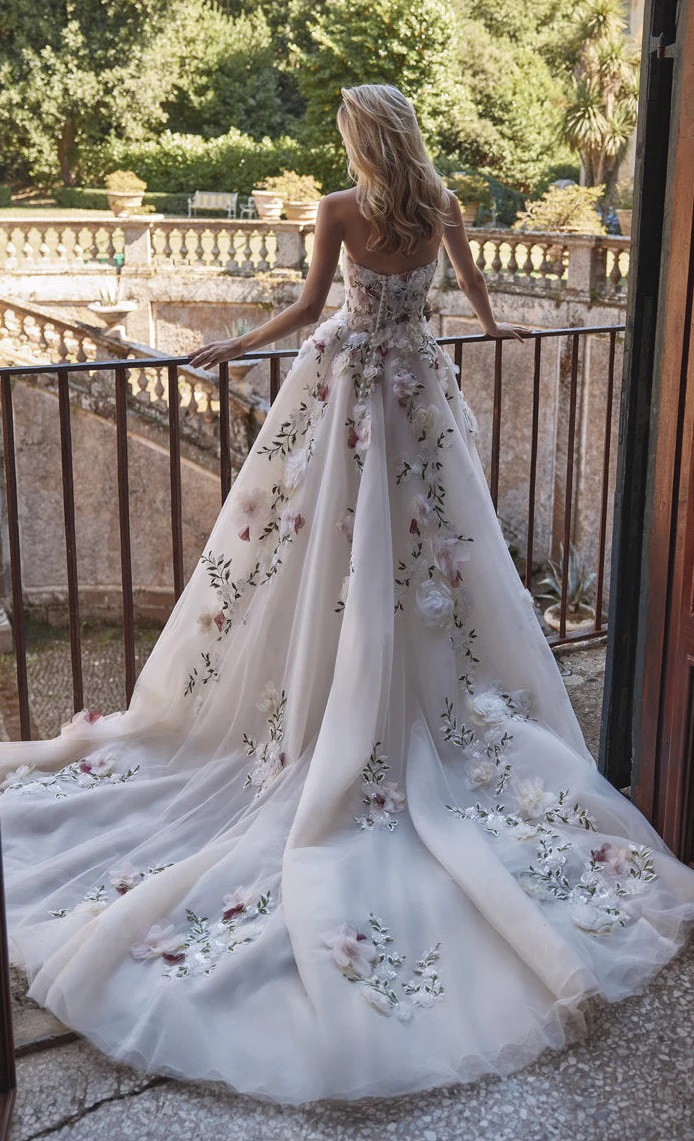  Plus Size Wedding Dresses Online Curve Wedding Gowns