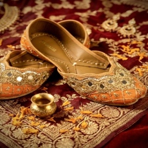  Best Traditional Punjabi Juttis Available at Gulbhahar