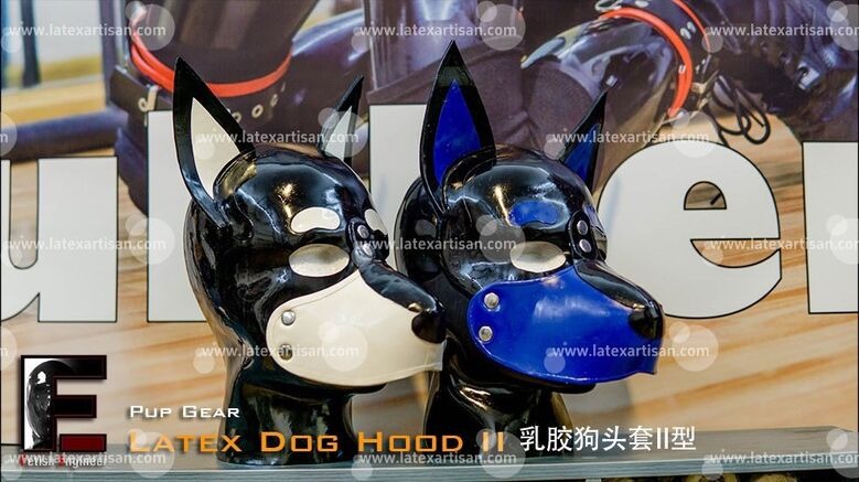  The Ultimate Trinity: Gas Mask, Rubber Harness & Latex Hood