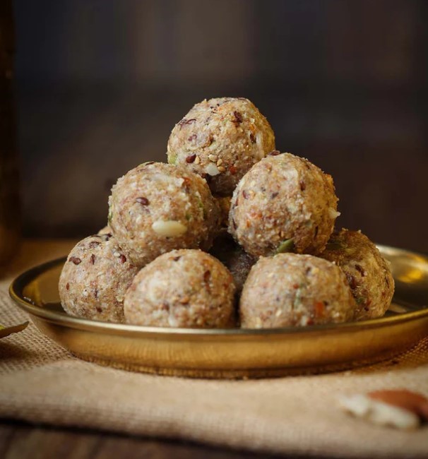  Oats Laddu: A Healthy Twist to Traditional Nutrition