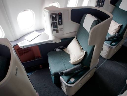  Cathay Pacific Business Class