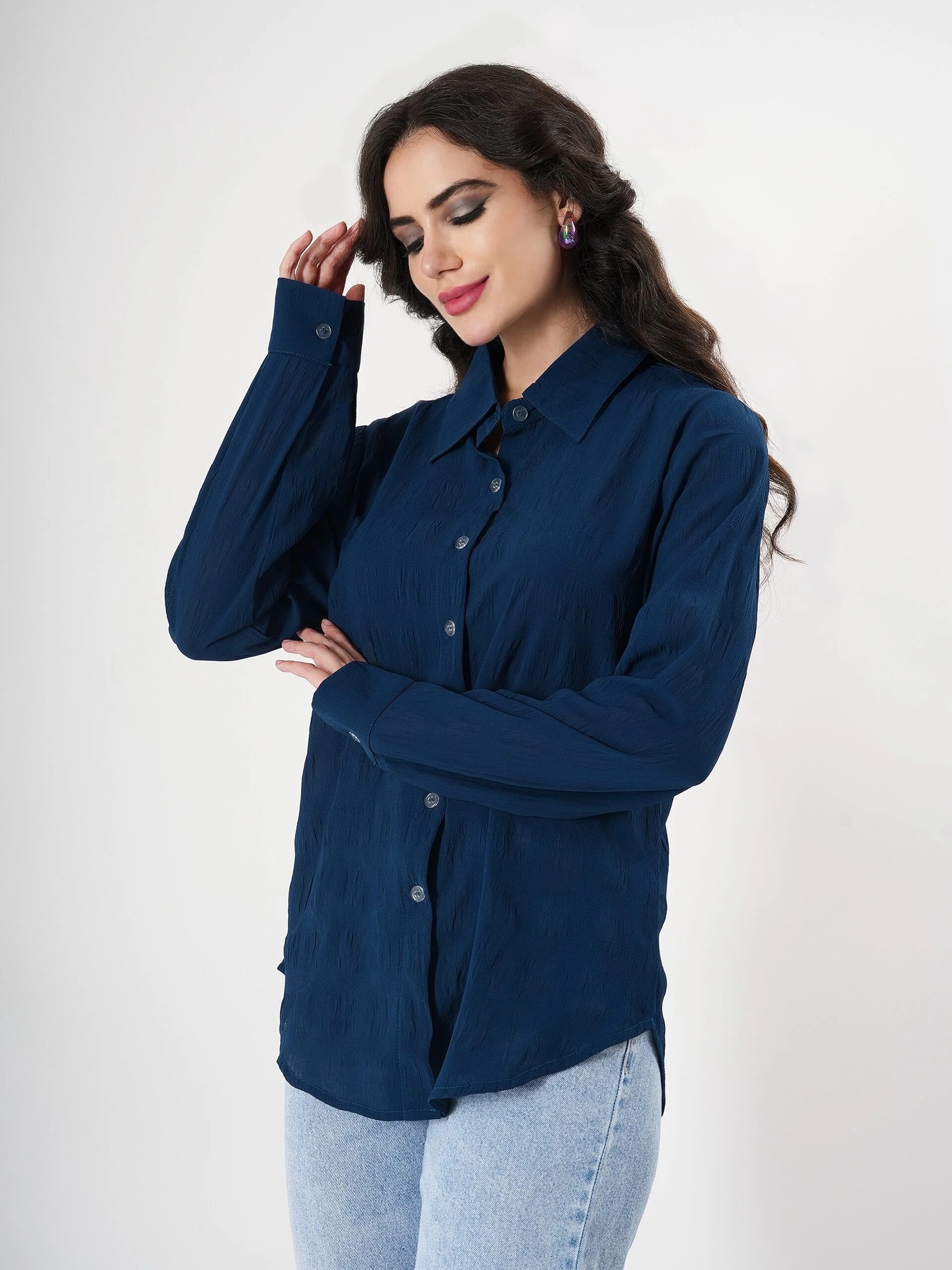  CLOBUG.COM – Style That Speaks for You