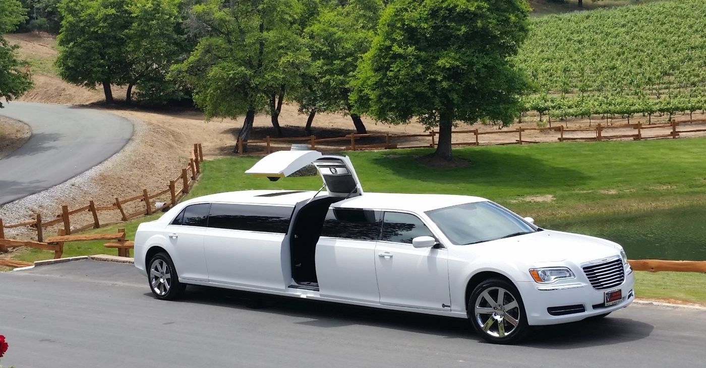 Choose Premium Transportation with Best Limo Service Near Me