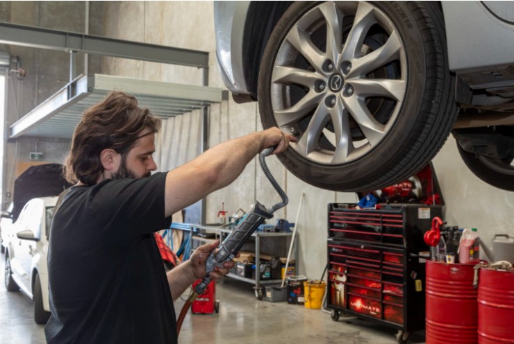  Balfour Auto Service