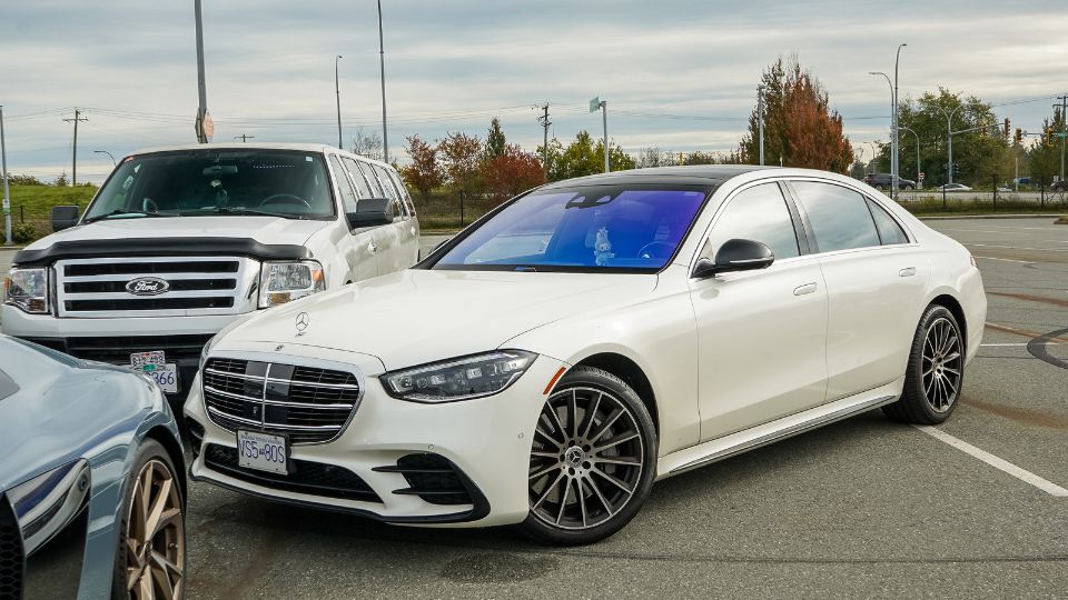  Wedding Limo Service Vancouver for Elegant & Stress-Free Celebrations