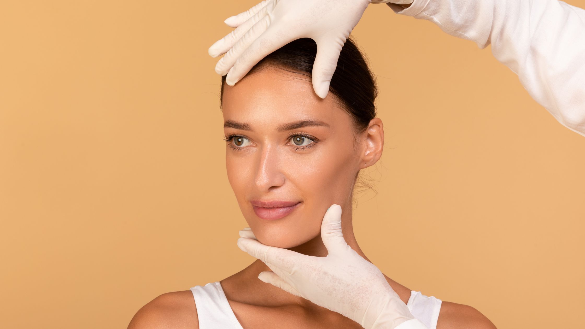  Choose the Best Doctor for Full Face Sculpting in Delhi for Natural Results