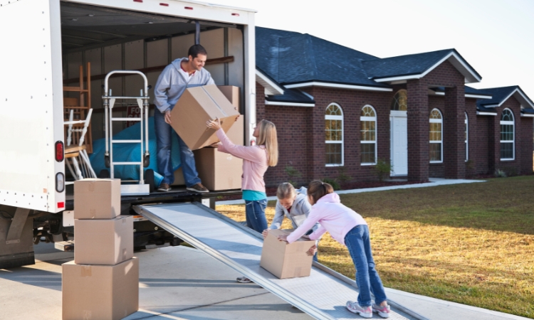  Professional Long Distance Moving Services: Nationwide Transport, Packing, & Logistics