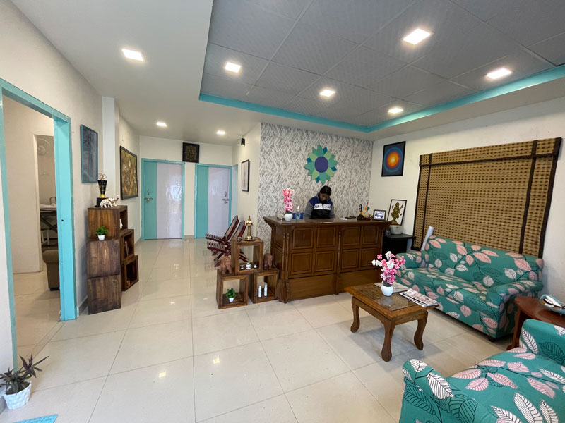  Which Is the Best Clinic for a Fissure Doctor in Noida?