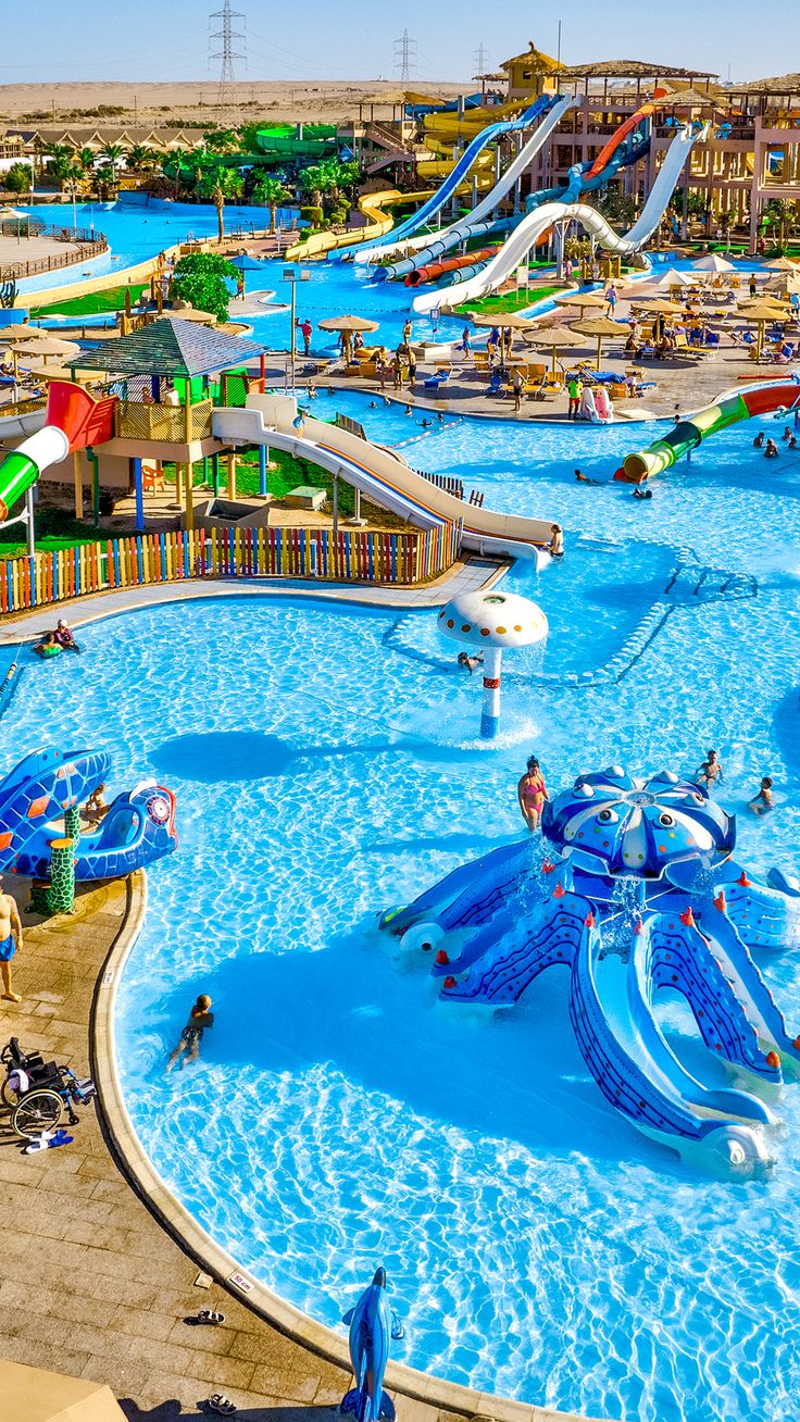  Amusement Parks