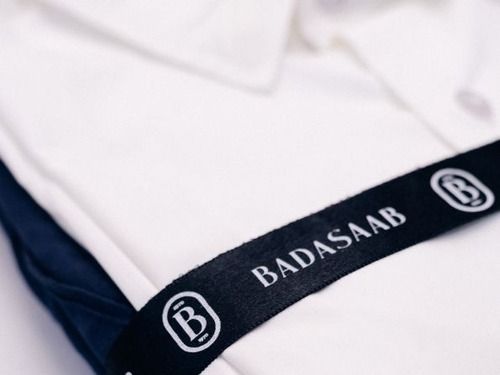  Comfortable Personalized Scrubs for Doctors & Hospital Staff