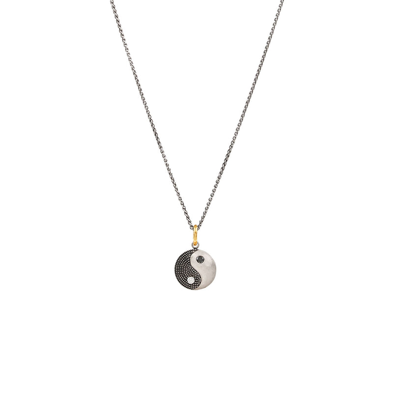  Shop Women's Gold Diamond Necklaces Online for the Summer Season