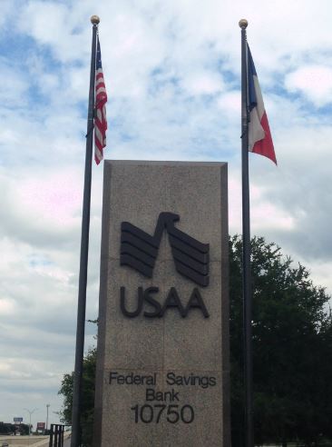 Why Should You Choose a Professional Flag Repair Service?