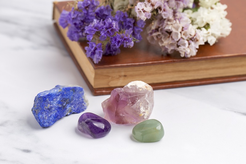  Crystal Healing Services in India – The Rainbow Miracle
