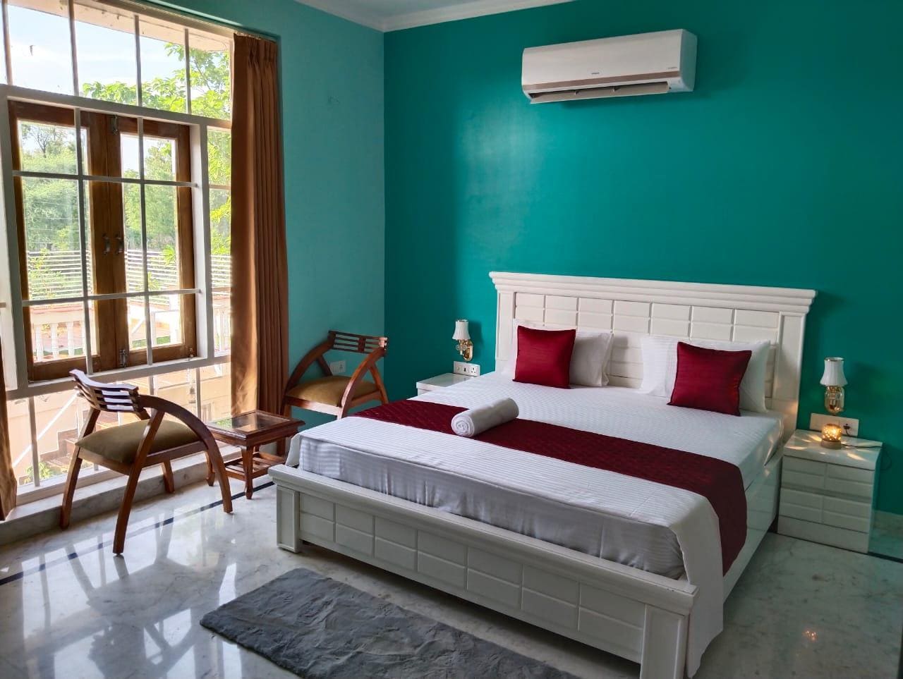  Luxury Mountain Escape with Scenic Views at Crosswood Hotels