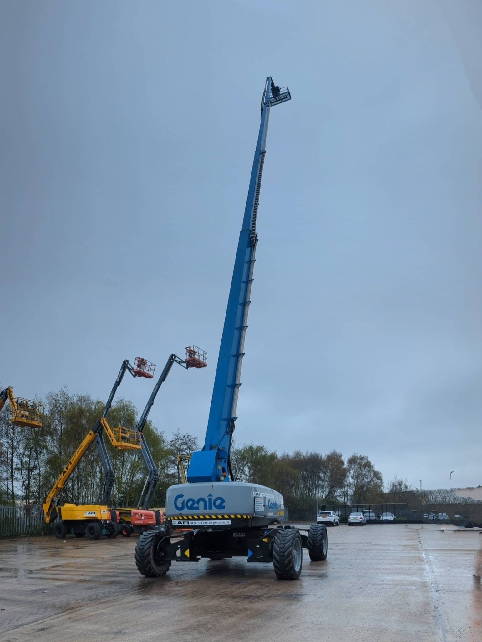 High-Reach Telescopic Boom Lifts for Rent - Extreme Horizontal Outreach