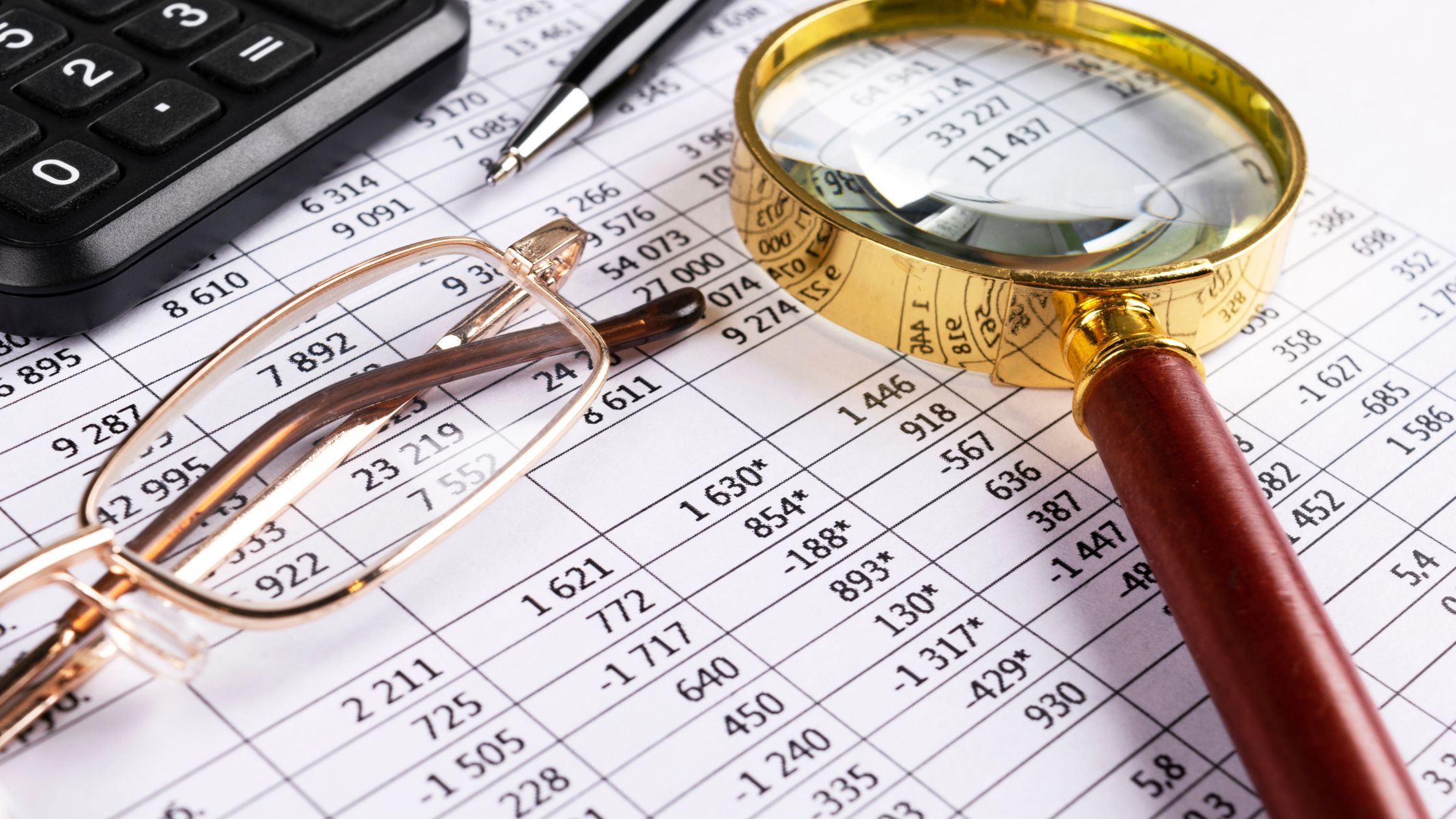  Reduce Business Risk with Financial and Third-Party Intelligence