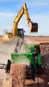  Dutchie Dirt Moving: Concrete Crushing for Smarter Material Recovery