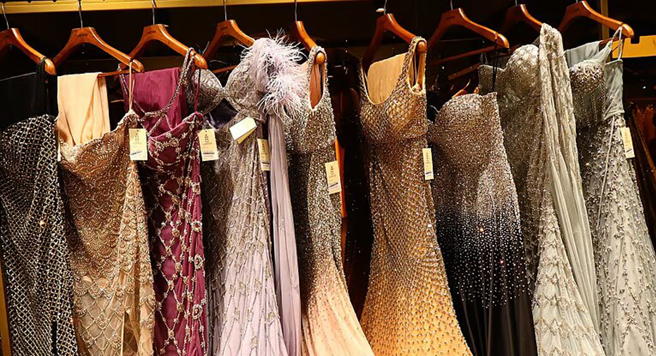  Luxury Wedding Shopping In Delhi For Elegant Bridal And Wedding Outfits