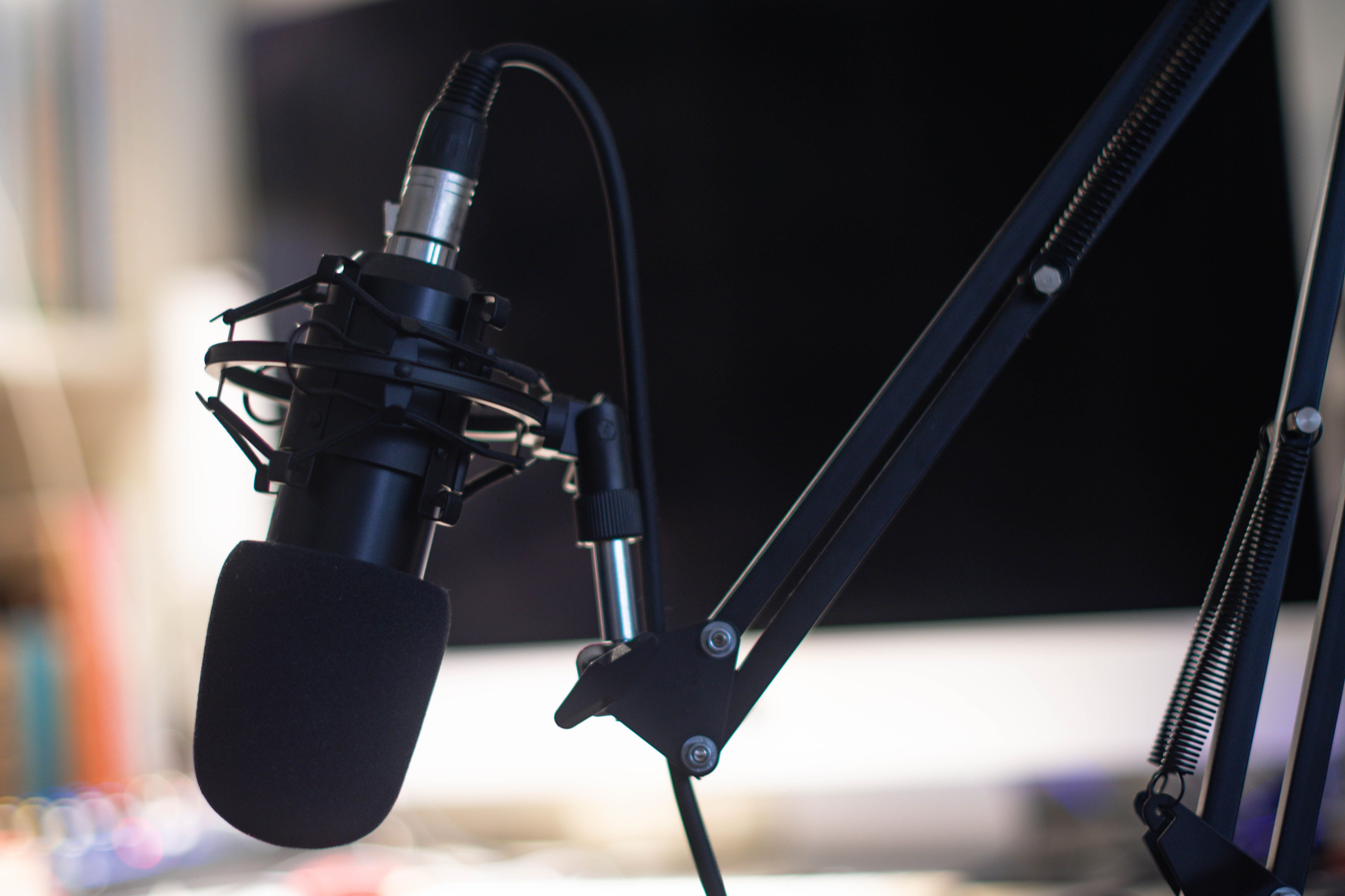  Professional Podcast Production in Dubai