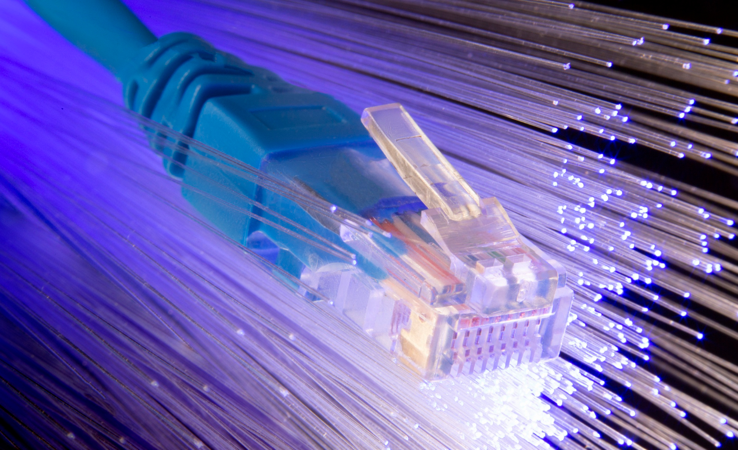  High-Speed Fiber Optic Cabling Services in Abu Dhabi