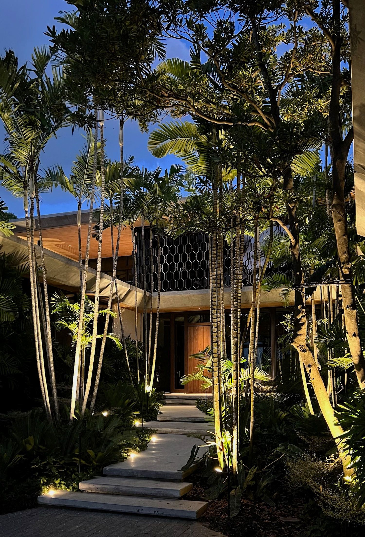  outdoor lighting installation Miami