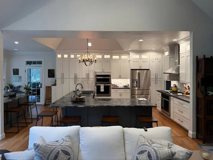  White Kitchen Cabinets for a Bright, Timeless Kitchen
