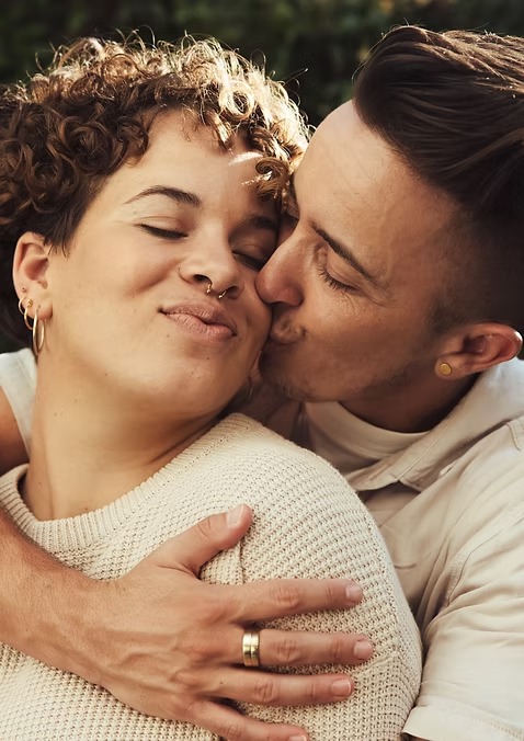  Explore Nationwide LGBTQ Matchmaking USA for Meaningful Connections