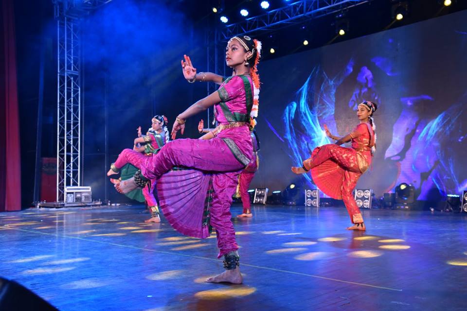  Contemporary Dance Institute In Tilak Nagar - Buskers Dance Institute
