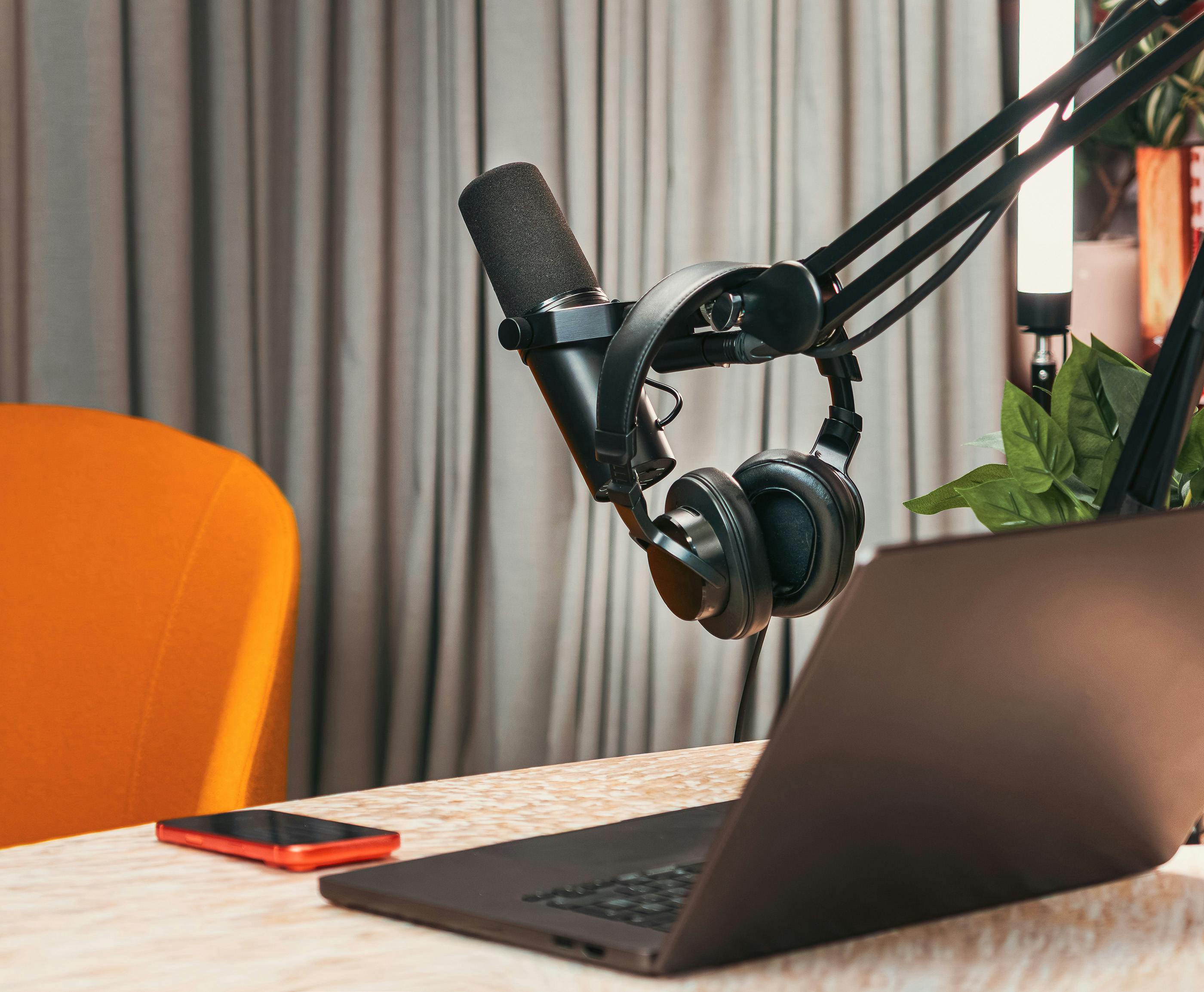  Record Better Podcasts with AlphaCast Podcast Studio Equipment