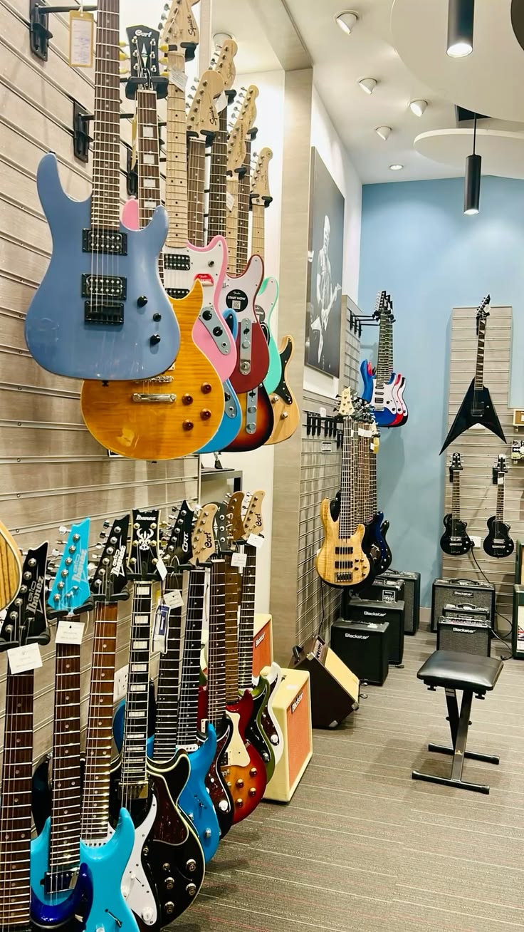  Musical instrument dealers