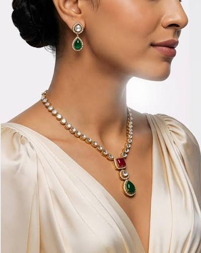  Gold Jewellery for Party Wear