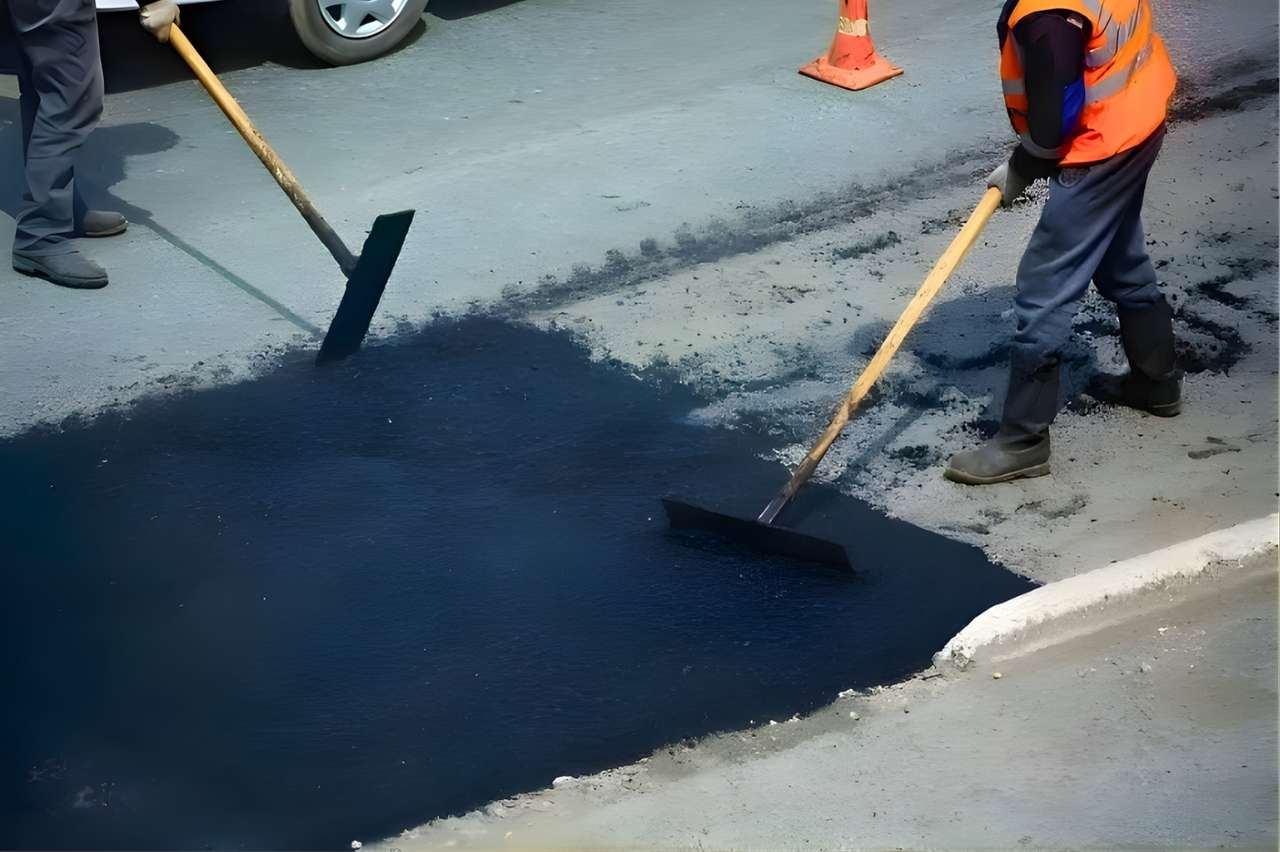  Professional Asphalt Sealcoating Services in Columbus Ohio
