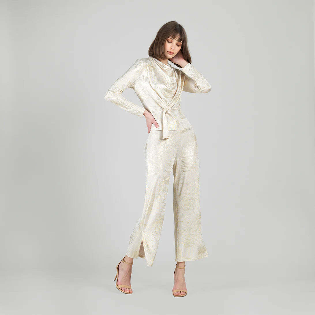  Shop Top Women’s Tops and Blouses for Everyday Wear