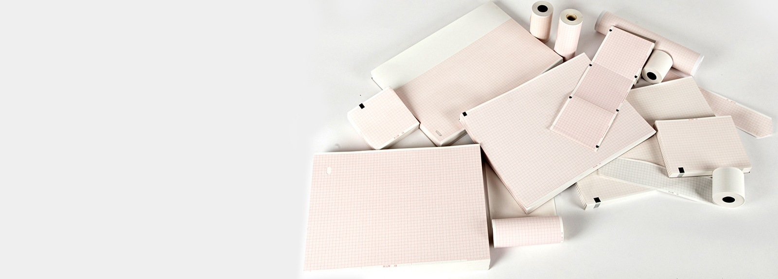  Thermal Paper Rolls Distributor In UAE For Retail And Commercial Printing Needs