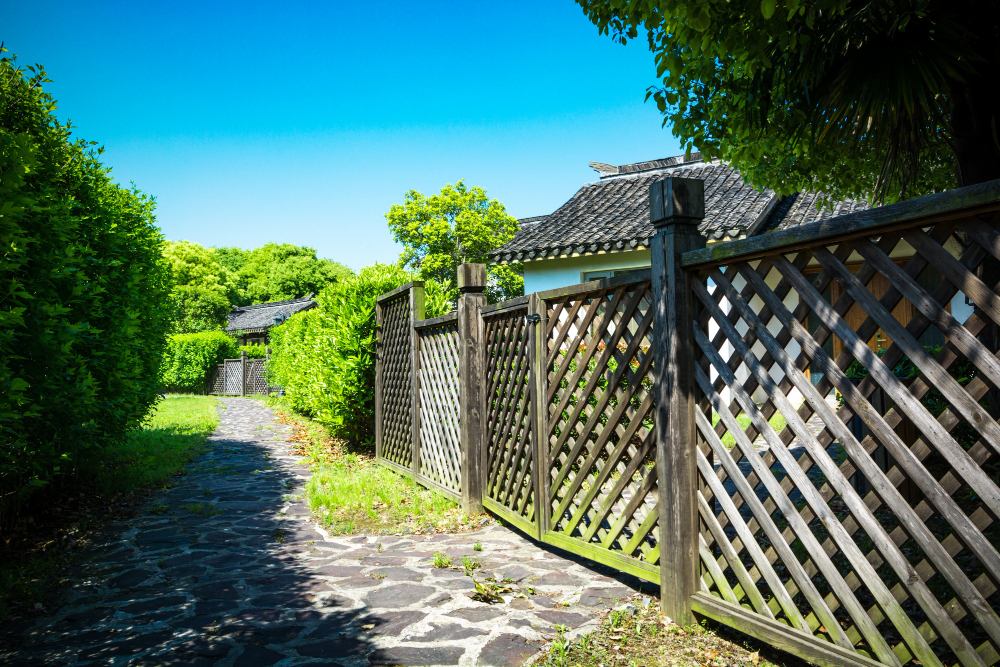  Fence Contractor for Quality Outdoor Fencing