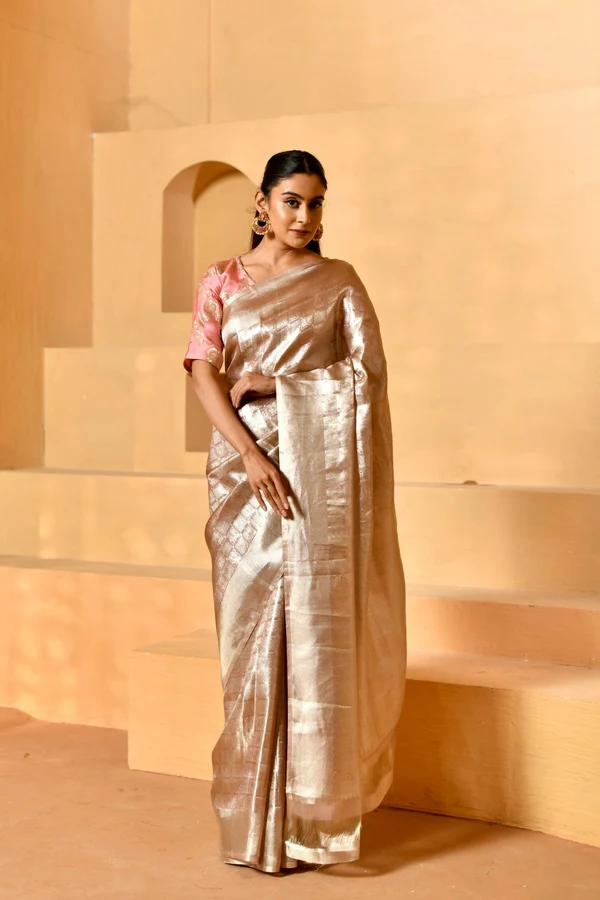  Famous Banarasi Silk Saree Shop in Varanasi