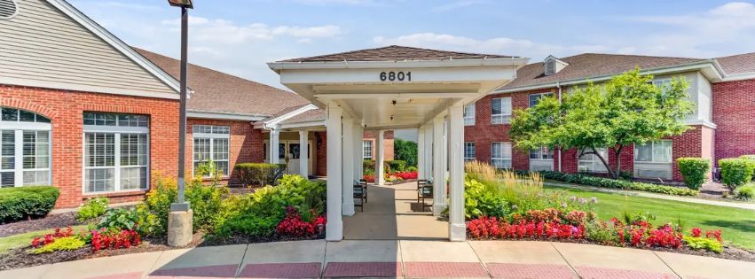  Find a Welcoming Senior Living Community in Burr Ridge, IL