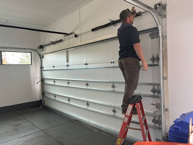  Professional Garage Door Repair by Luxor Garage Door Service
