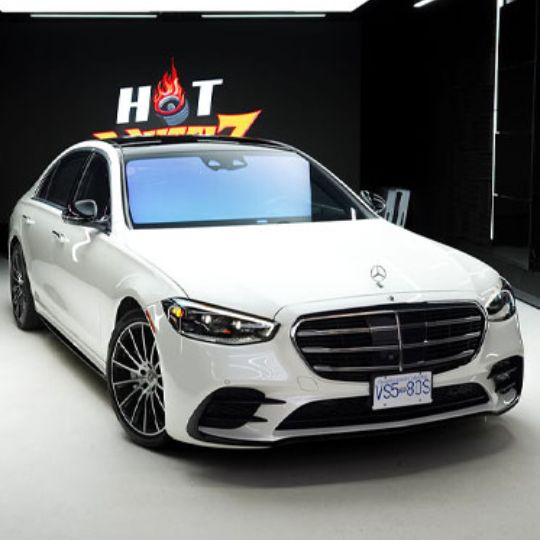  Rent a Limo in Vancouver | Chauffeured Fleet | Hot Wheelz