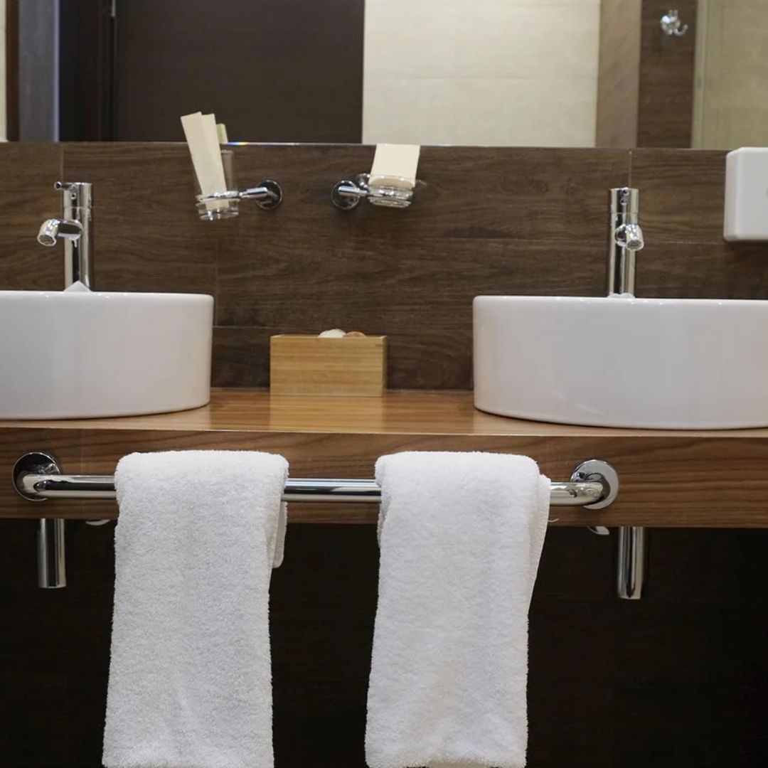  Hotel Bathroom Renovation Contractor