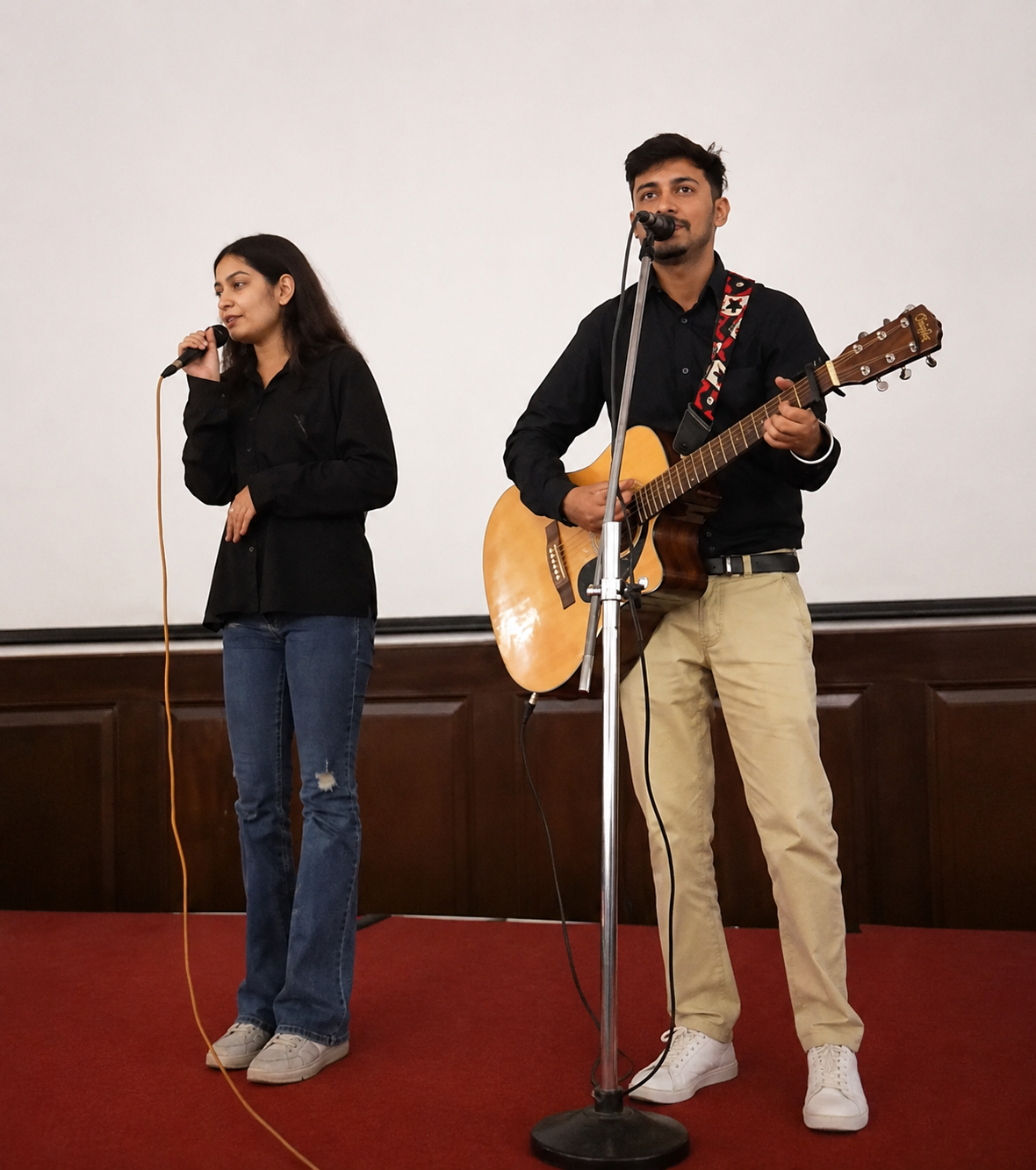  book live singer in bangalore