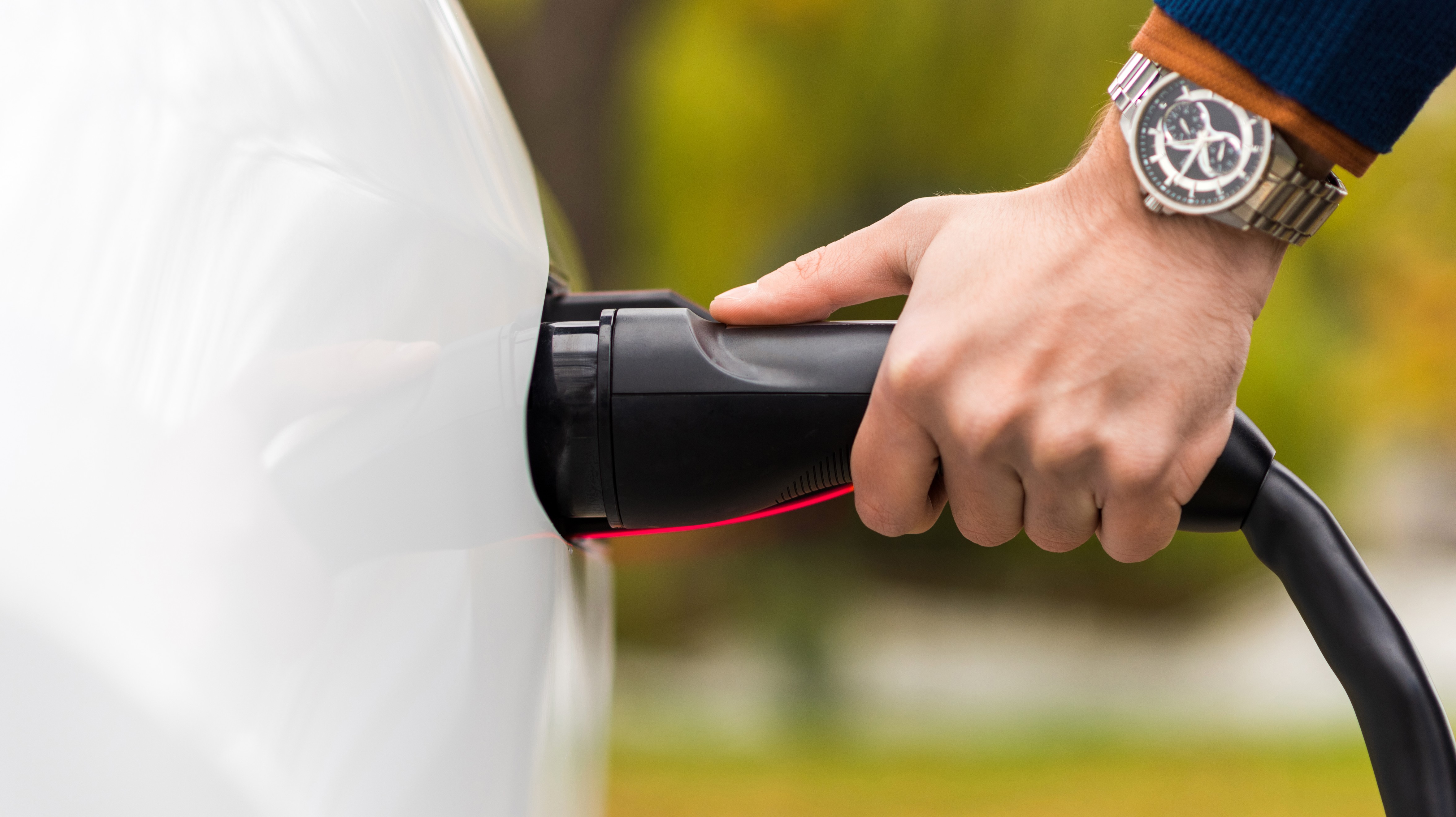  EV Charging Solutions for Fleets and Businesses in Al Ain