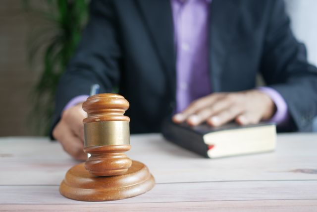  Top Criminal Lawyer In Ahmedabad for Criminal Defense