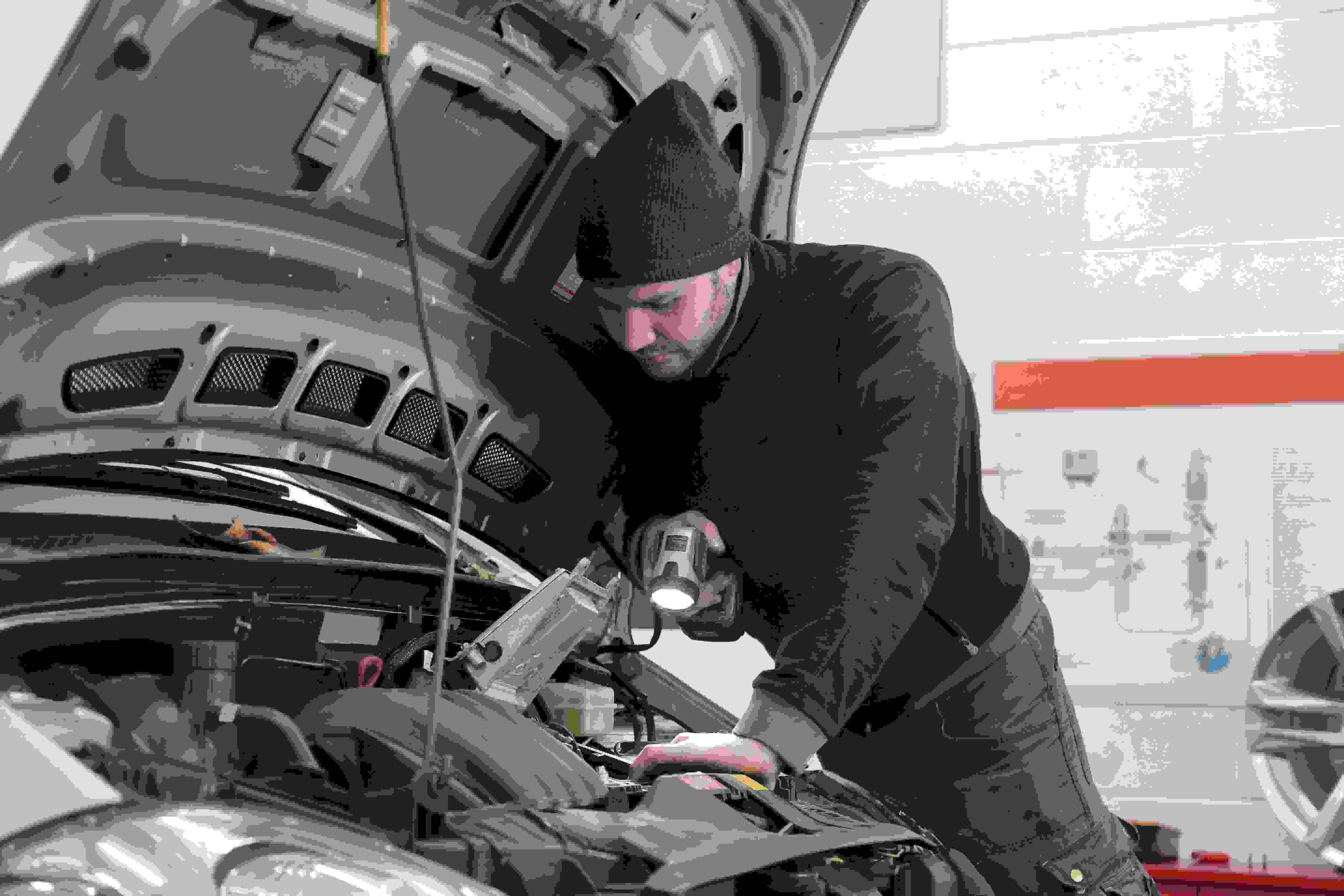  Need an MOT or Repair FAST? | Highpoint Motors Oldbury (B68)