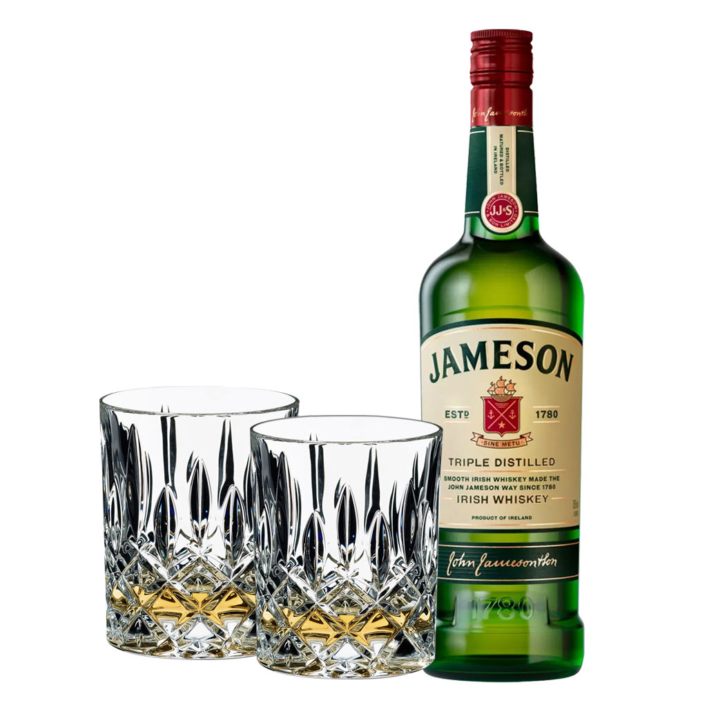  Irish Whiskey Gift Sets for Birthdays, Weddings & Holidays