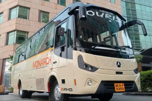  Bus Rental Service in Delhi