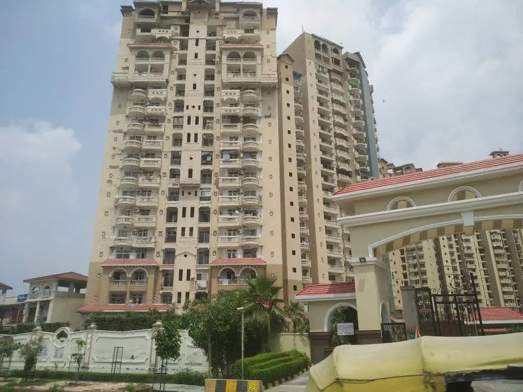  What is the rent for a 2BHK in Amrapali Sapphire Sector 45 Noida