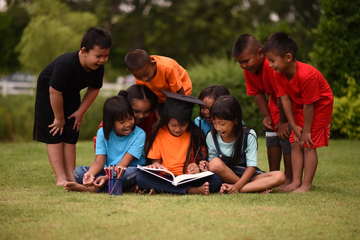  Join a Bilingual Chinese School in Middle Village for Kids